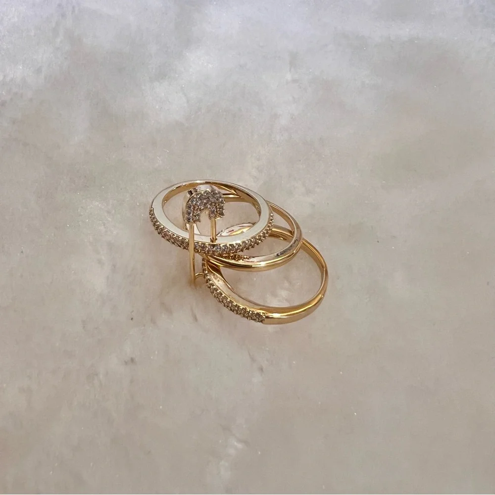 Multi-layer gold tone safety pin ring with cubic zirconia - Picture 7 of 9